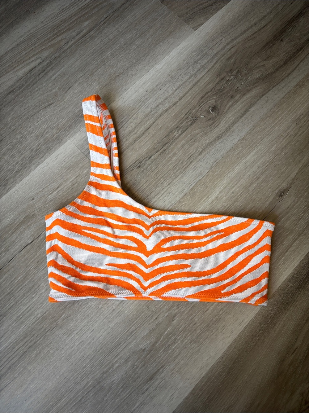 triangl swimwear Orange and White One-Shoulder Bikini Top